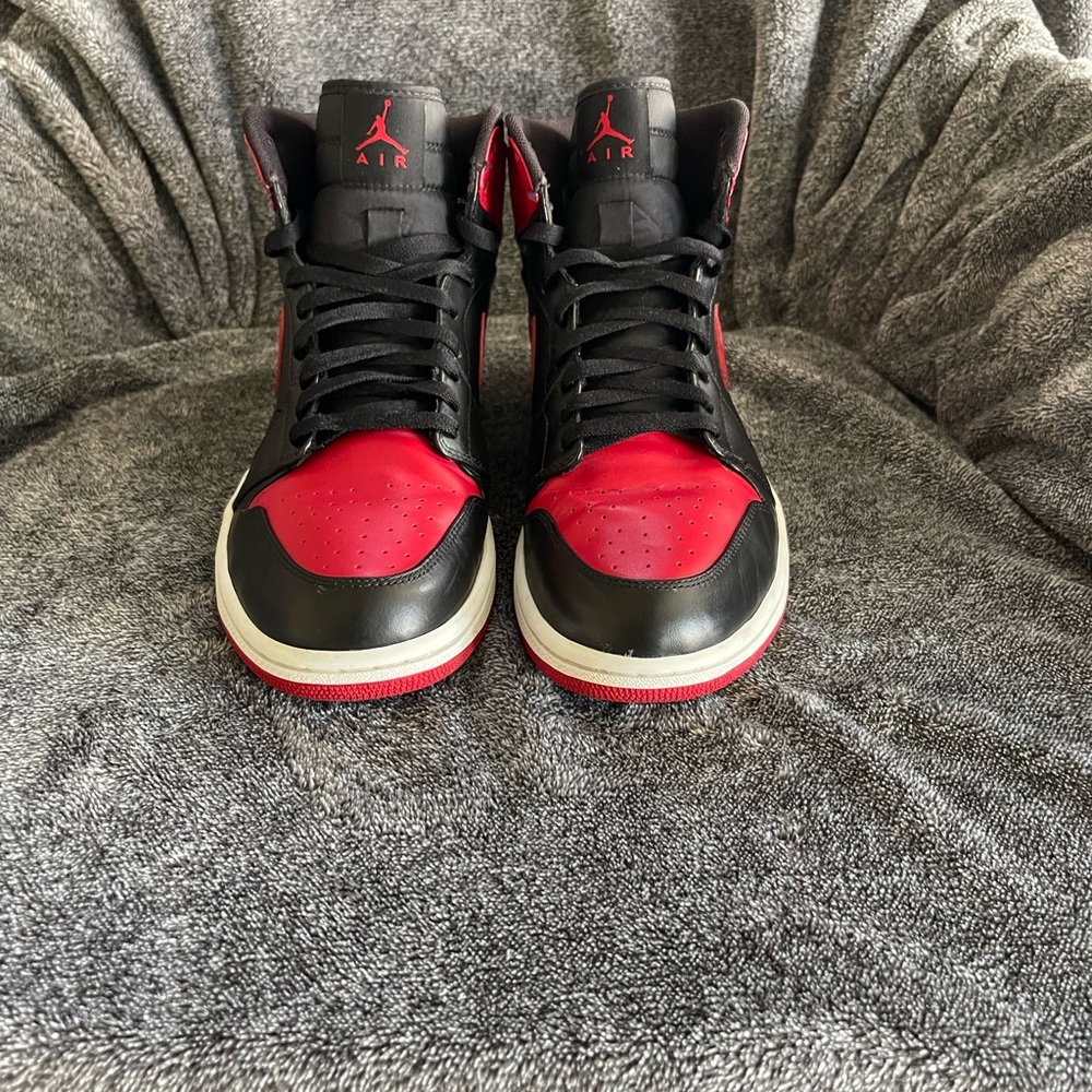 Size 11.5 - Jordan 1 Retro High DMP Bulls Celtics Pack 2009 - Picture 2 of 6